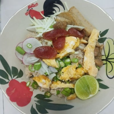 ข้าวคลุกกะปิ