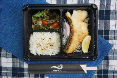 อาหาร หรือ เครื่องดื่ม