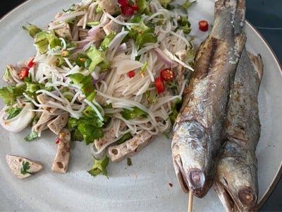 ยำขนมจีน