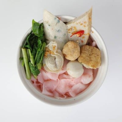 สอาด ก๋วยเตี๋ยวลูกชิ้นปลา เย็นตาโฟเสวย - สามกษัตริย์ (เย็นตาโฟสอาด) สอาด ก๋วยเตี๋ยวลูกชิ้นปลา เย็นตาโฟเสวย - สามกษัตริย์ (เย็นตาโฟสอาด)