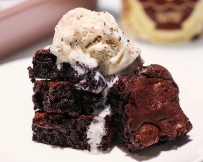 วิธีทำ 🍫 Fudgey Cocoa Brownies