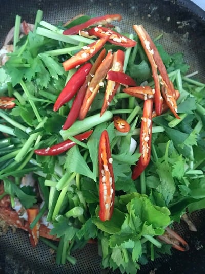 วิธีทำ ปูม้าผัดผงกะหรี่ 🦀