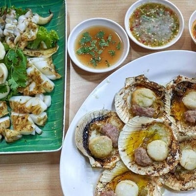 เอลวิสสุกี้คั่วไก่&ซีฟู้ด (เอลวิสสุกี้และซีฟู้ด) (( ซอยยศเส )) เอลวิสสุกี้คั่วไก่&ซีฟู้ด (เอลวิสสุกี้และซีฟู้ด) (( ซอยยศเส ))