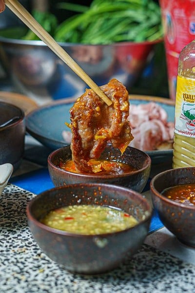 ชุลมุนหมูกระทะ -