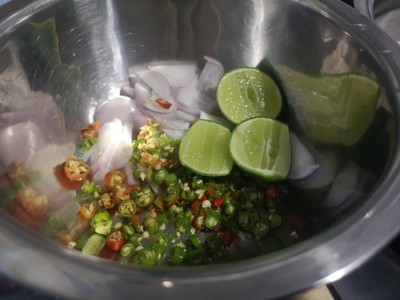 วิธีทำ ยำไข่ดาว