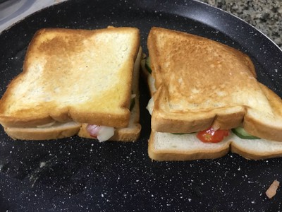 วิธีทำ Mumbai Grilled Cheese Sandwich 🇮🇳 แซนด์วิชสไตล์มุมไบ