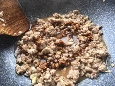 วิธีทำ หมูสับผัดซีอิ๊วดำหวาน วิธีทำ หมูสับผัดซีอิ๊วดำหวาน