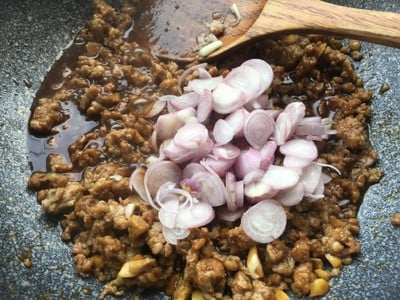 วิธีทำ หมูสับผัดซีอิ๊วดำหวาน วิธีทำ หมูสับผัดซีอิ๊วดำหวาน