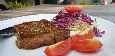 สเต๊กเนื้อ เซอร์ลอย