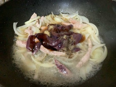 วิธีทำ ผัดพริกสดไก่ใส่ตับ วิธีทำ ผัดพริกสดไก่ใส่ตับ