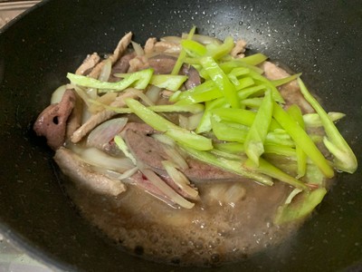 วิธีทำ ผัดพริกสดไก่ใส่ตับ วิธีทำ ผัดพริกสดไก่ใส่ตับ