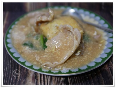 เส้นใหญ่ราดหน้าหมูนุ่ม