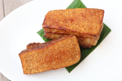 หมูกรอบ