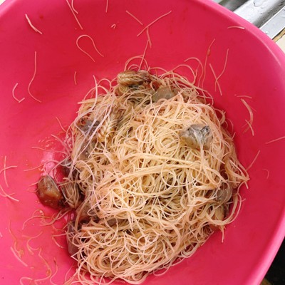 วิธีทำ หมี่ผัดกระเฉดมันกุ้ง วิธีทำ หมี่ผัดกระเฉดมันกุ้ง