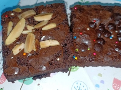 บราวนี่ หน้าฟิล์ม หน้ากรอบหวานกำลังดี🍫by.เตยเตย
