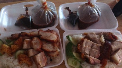 ข้าวหมูแดง+หมูกรอบ