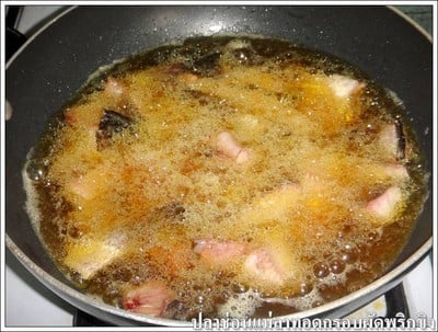 วิธีทำ ปลาช่อนแม่ลาทอดกรอบผัดพริกขิง