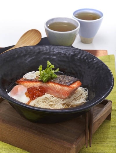 โซเมนแซลมอนหนังกรอบ