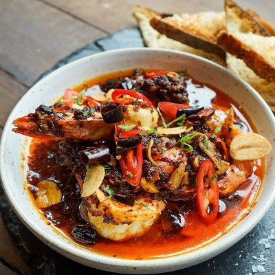 กุ้งลายเสือผัดซอสกระเทียม