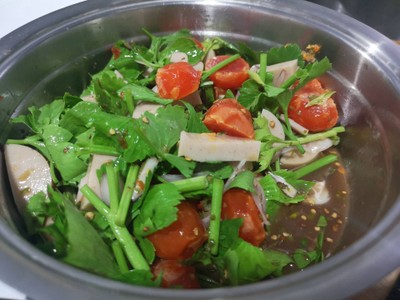 วิธีทำ ยำหมูยอไข่เเดงเค็ม