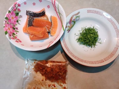 วิธีทำ แซลม่อนผัดพริกขิง วิธีทำ แซลม่อนผัดพริกขิง