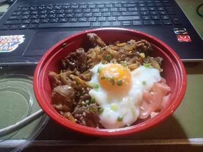 ข้าวหน้าเนื้อโคขุน