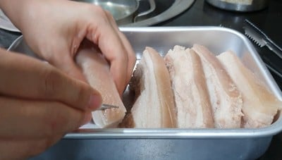 วิธีทำ หมูกรอบ ง่ายมากๆ ด้วยหมอทอดไร้น้ำมัน วิธีทำ หมูกรอบ ง่ายมากๆ ด้วยหมอทอดไร้น้ำมัน