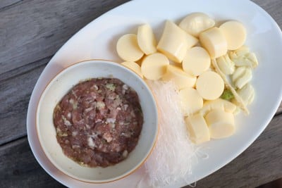 วิธีทำ แกงจืด เต้าหู้หมูสับ วิธีทำ แกงจืด เต้าหู้หมูสับ