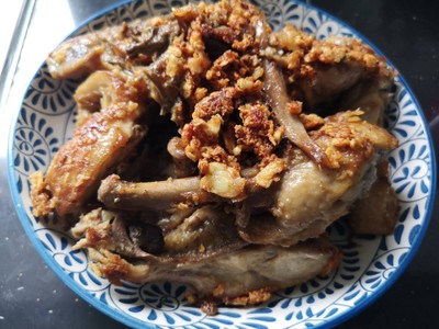 วิธีทำ เป็ดพะโล้คั่วกระเทียม วิธีทำ เป็ดพะโล้คั่วกระเทียม