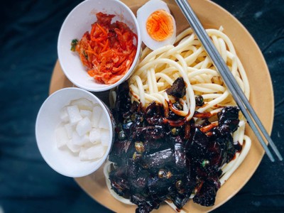 จาจังมยอน 🥘 자장면 🇰🇷 