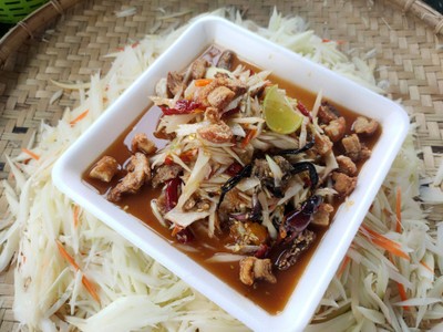 ตำปูปลาร้ากากหมู