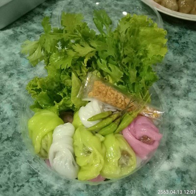 สาคูไส้หมูและข้าวเกรียบปากหม้อ