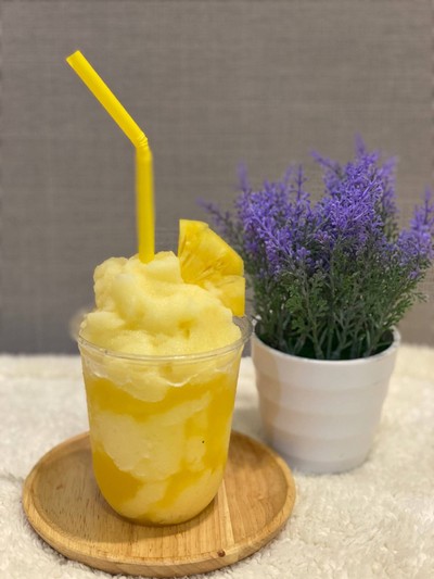 สัปปะรดปั่น