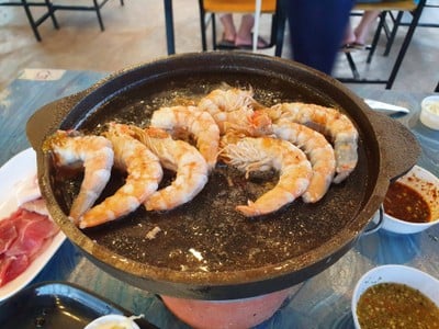 จี่เนยบุฟเฟ่ต์