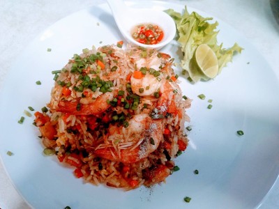 ข้าวผัดกุ้งชาชมจัน