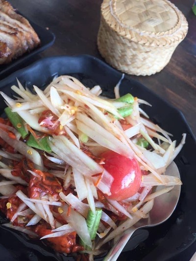 ตำหอยดอง