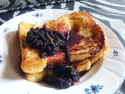 วิธีทำ French Toast with Mulberry Compote เฟรนช์โทสต์ราดมัลเบอรี่เชื่อม