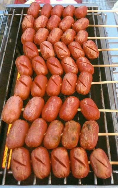 ไส้กรอกฮอทดอกแดง