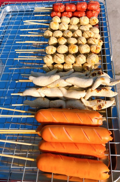 อาหาร หรือ เครื่องดื่ม