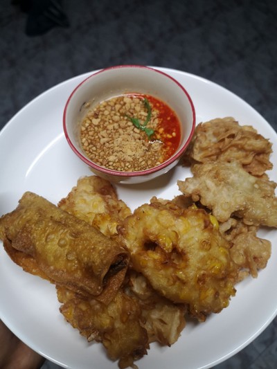 อาหาร หรือ เครื่องดื่ม