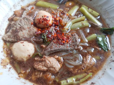 เส้นเล็กน้ำตกหมู