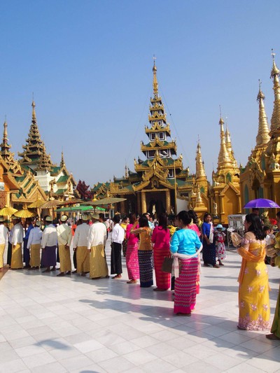 ความสวยงามของพิธีบวชลูกแก้ว