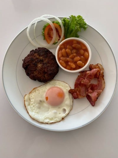 อาหาร หรือ เครื่องดื่ม