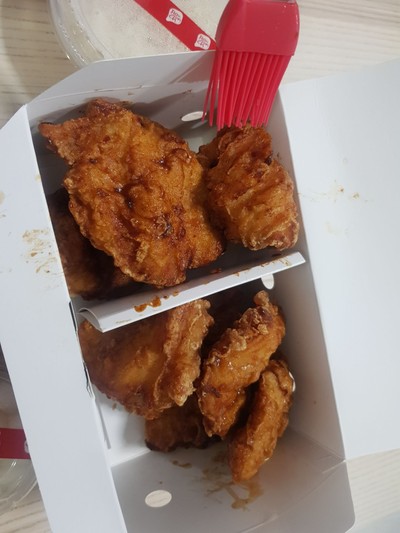 อาหาร หรือ เครื่องดื่ม