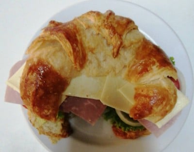 อาหาร หรือ เครื่องดื่ม