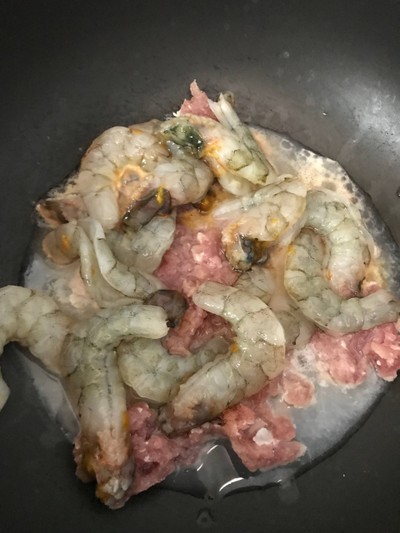 วิธีทำ ยำไข่ดาวกรอบกุ้งสด  วิธีทำ ยำไข่ดาวกรอบกุ้งสด