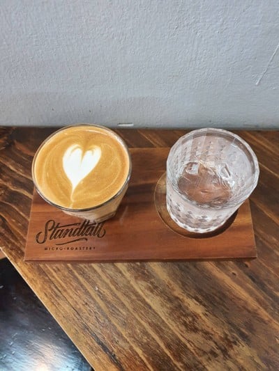 เมนูของร้าน STANDTALL COFFEE