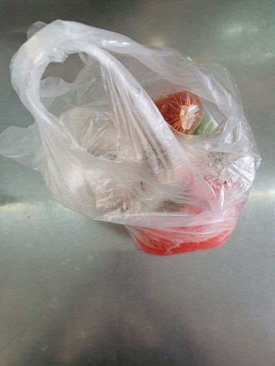 อาหาร หรือ เครื่องดื่ม