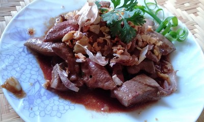 ตับผัดกระเทียม(กับข้าว)