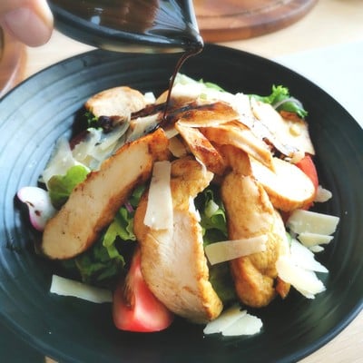 Salad Sands Cafe (extra chicken)